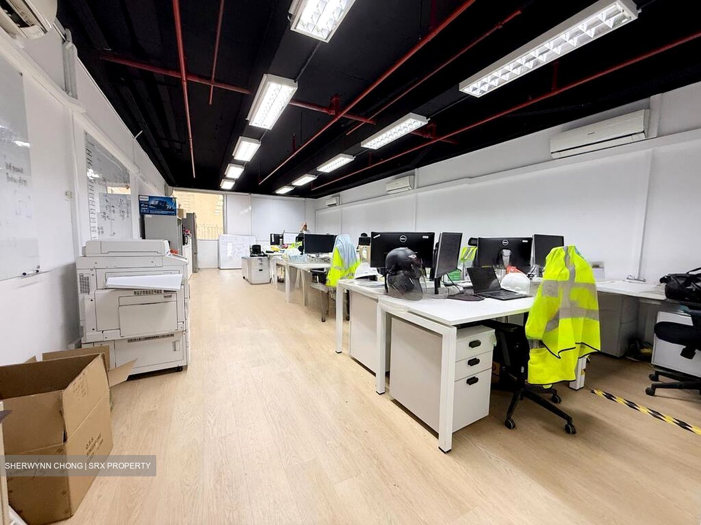 Parkway Centre (D15), Office #460635391